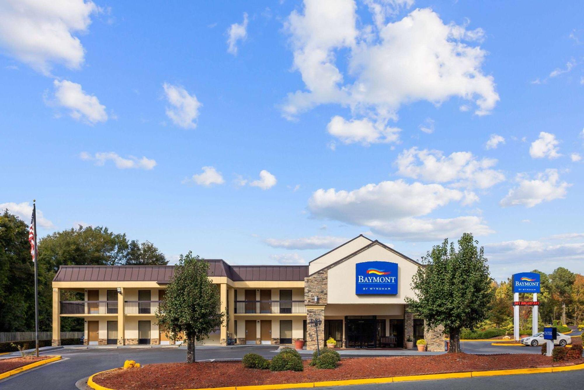Baymont By Wyndham Griffin Hotel Kültér fotó