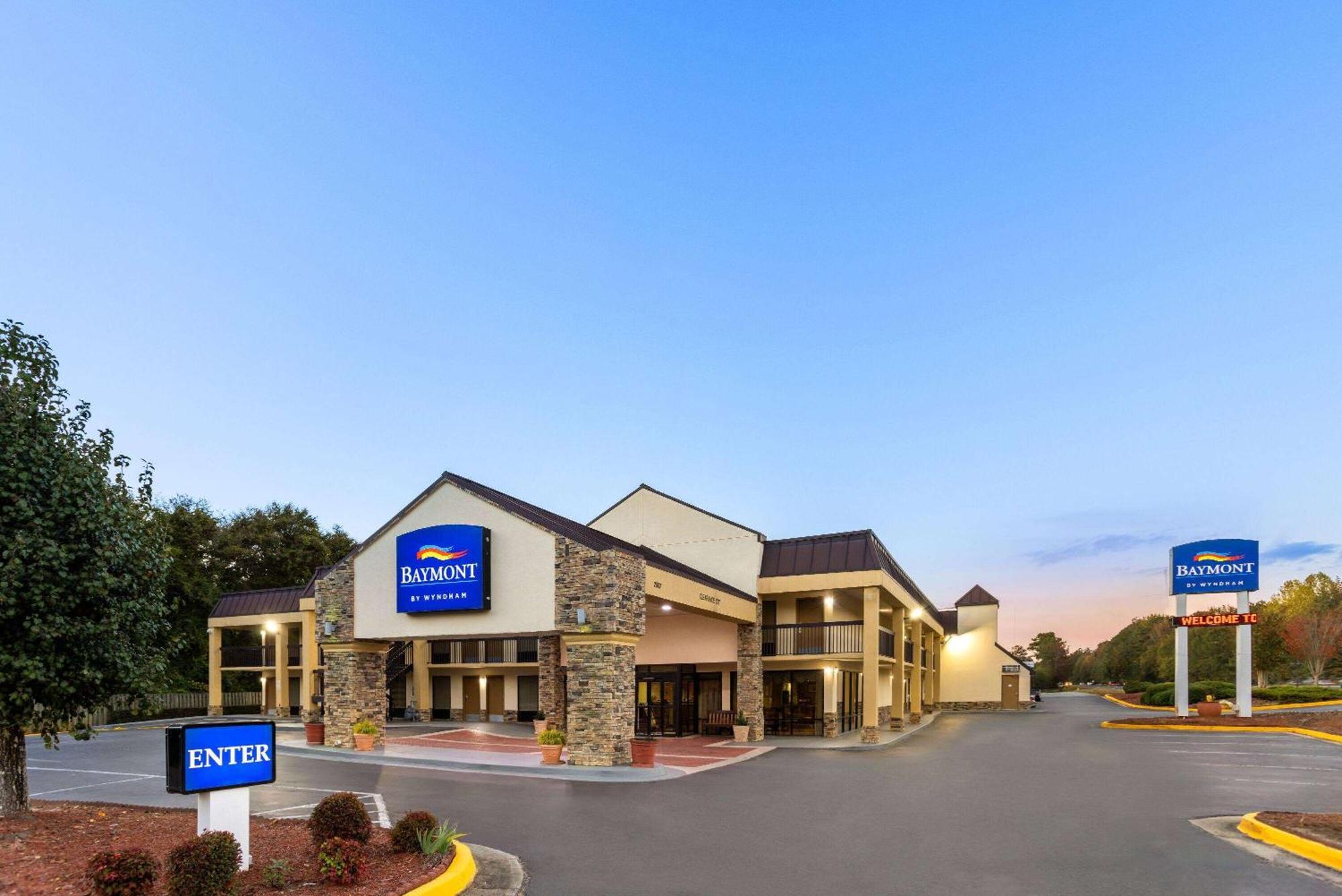 Baymont By Wyndham Griffin Hotel Kültér fotó