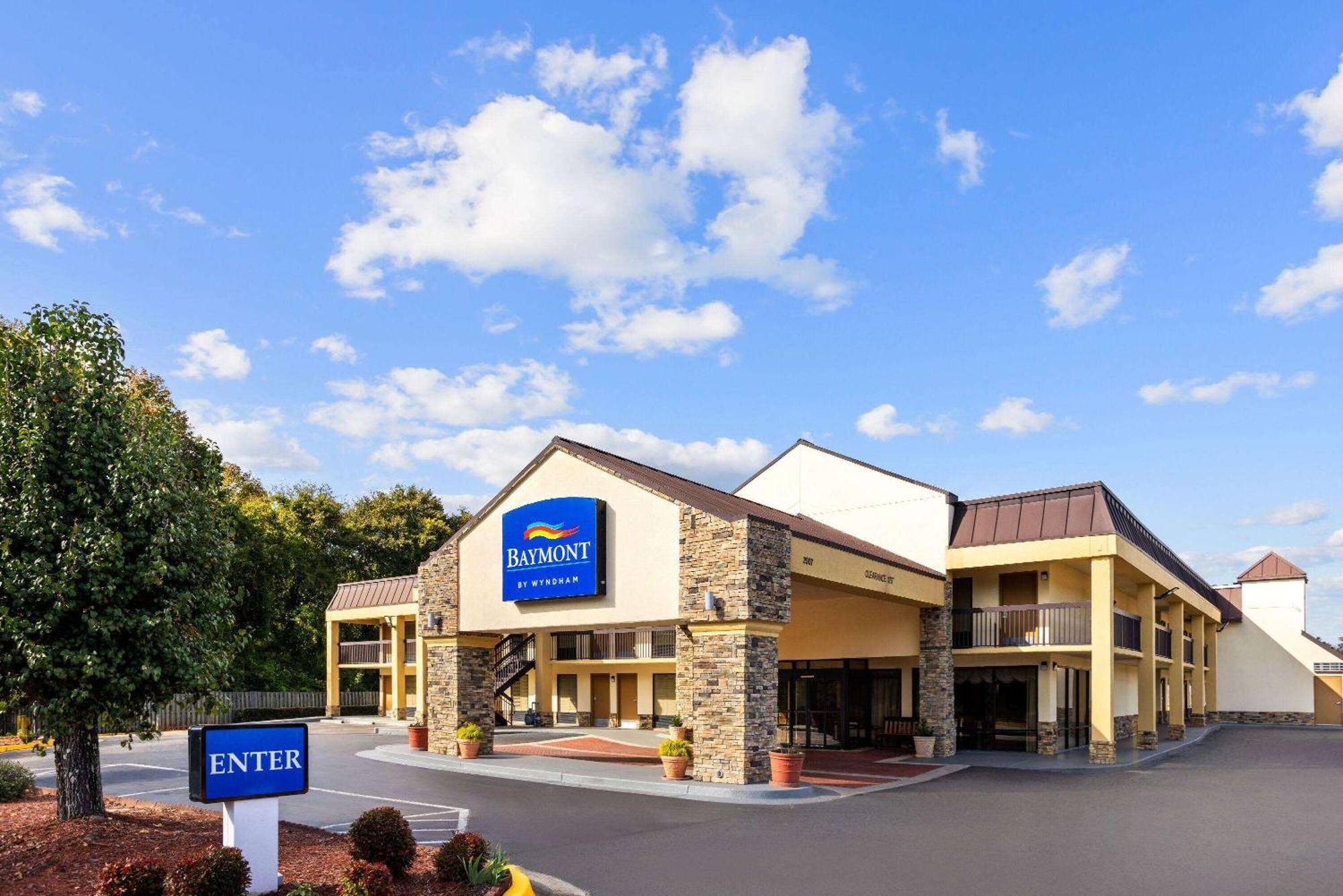 Baymont By Wyndham Griffin Hotel Kültér fotó
